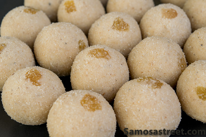 TRADITIONAL RAVA LADOO WITHOUT COCONUT AND SUGAR SYRUP